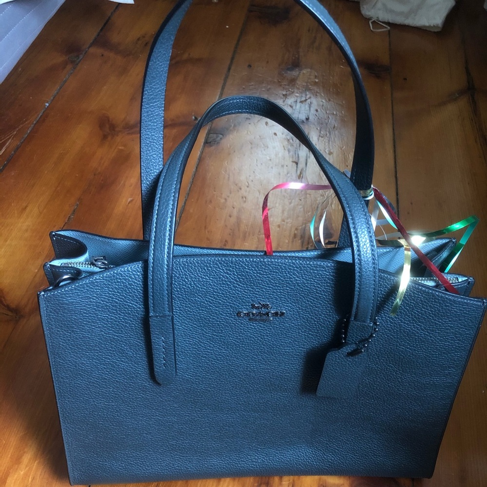Coach Purses - Picture 6 of 9